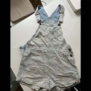 LEE blue-and-white stripped Jump Suit.